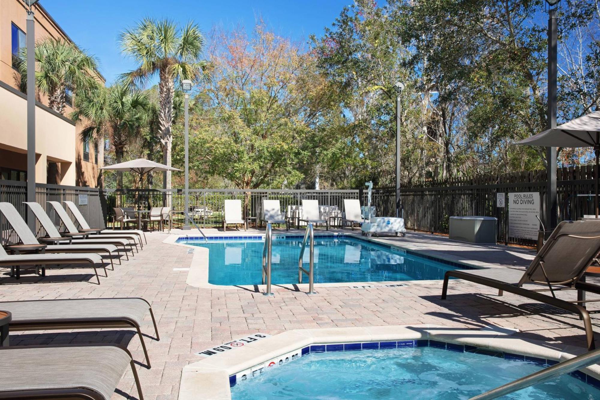 Отель Courtyard By Marriott St. Augustine I-95 Экстерьер фото