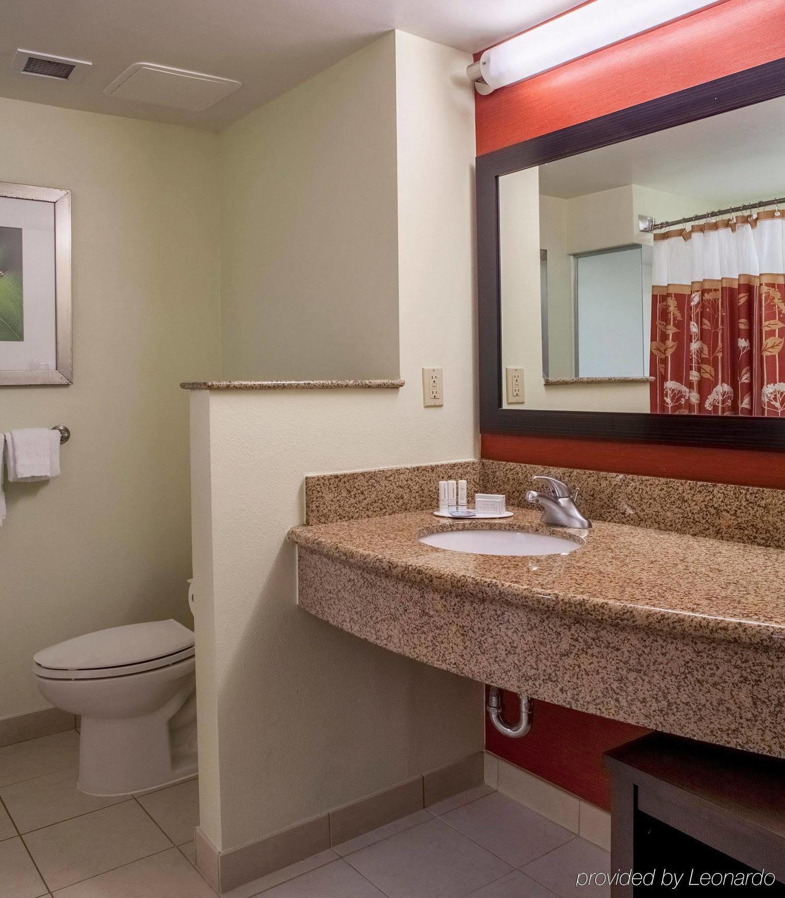 Отель Courtyard By Marriott St. Augustine I-95 Экстерьер фото