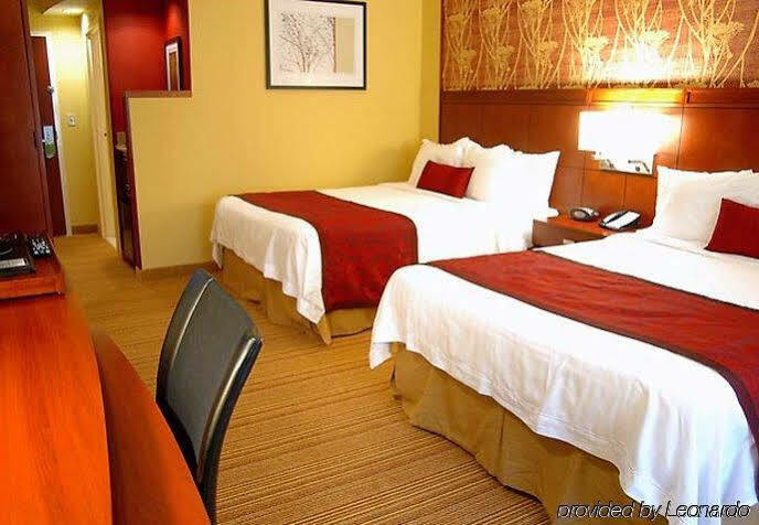Отель Courtyard By Marriott St. Augustine I-95 Экстерьер фото